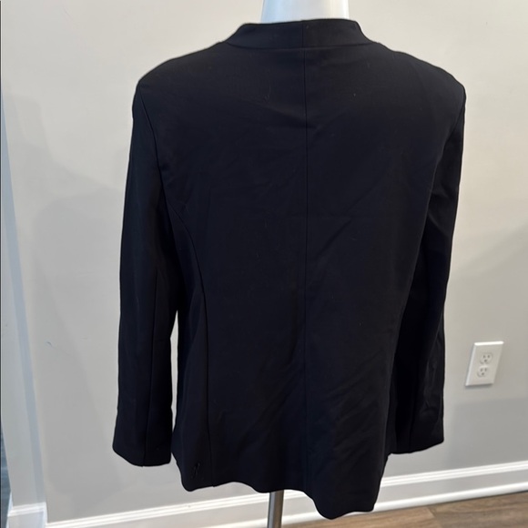 Liz Claiborne Small Black Office Blazer Tailored Fit Classic Design - Picture 5 of 8